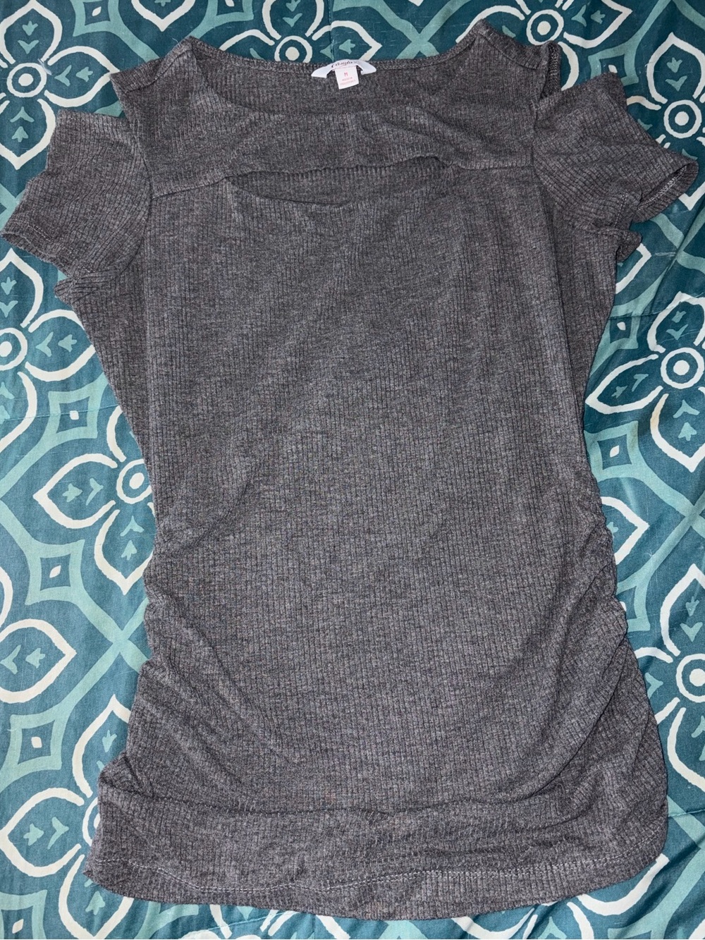 Candies grey cold shoulder top